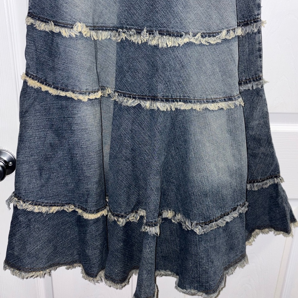 Denim Frayed Hem Skirt - Picture 5 of 6